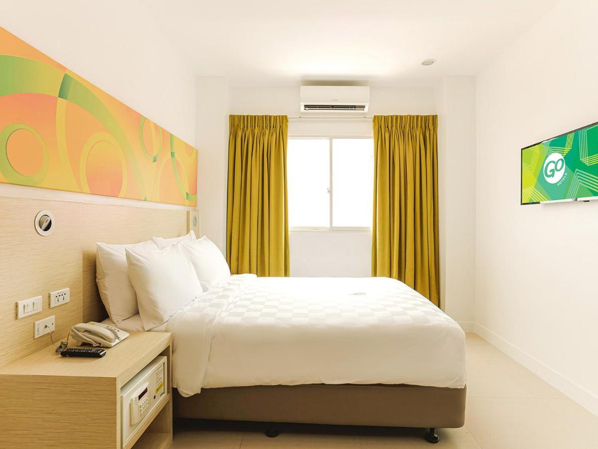 Go Hotels Manila Airport Road Paranaque City Dış mekan fotoğraf