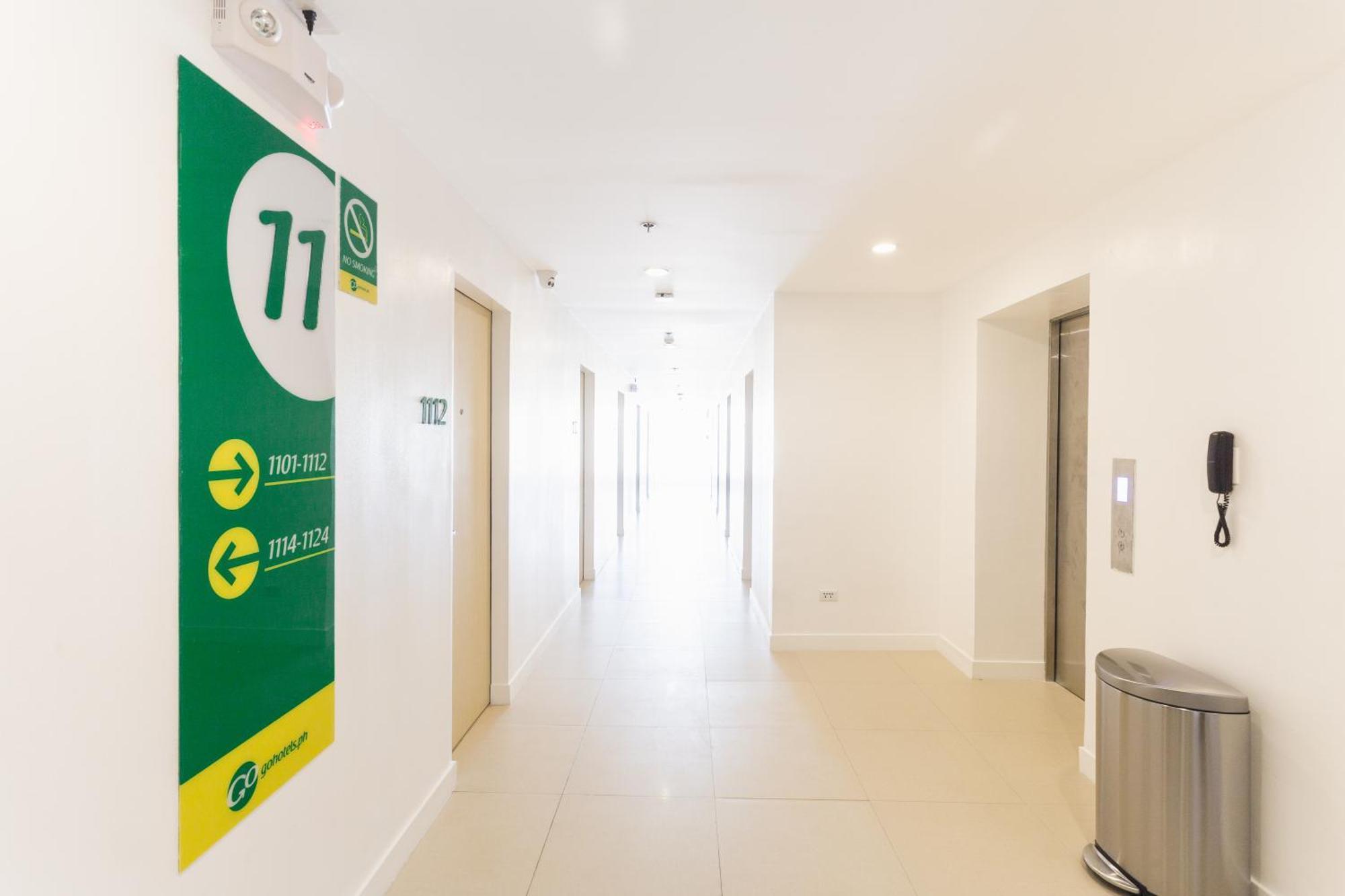 Go Hotels Manila Airport Road Paranaque City Dış mekan fotoğraf